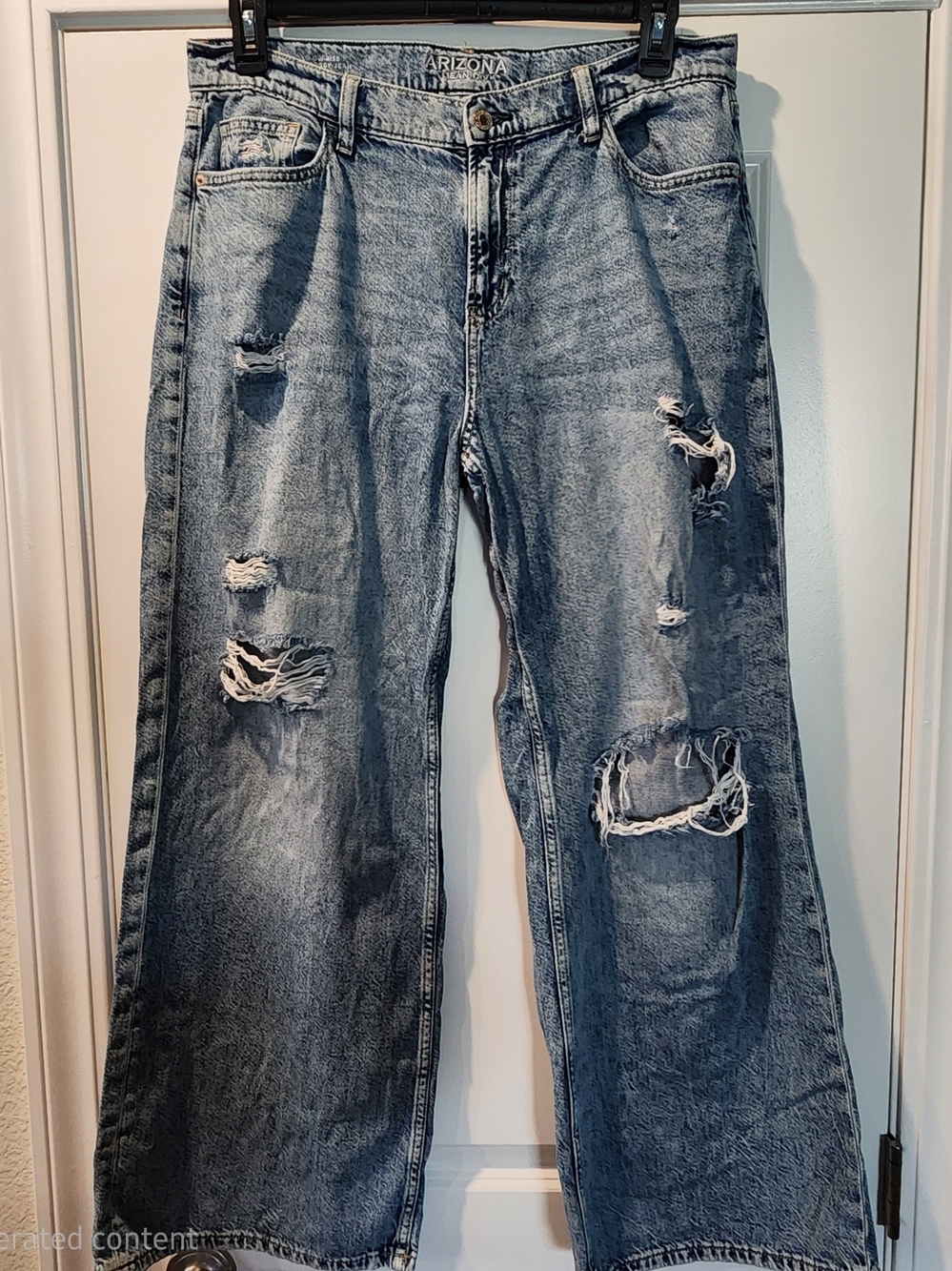 Arizona Jean Company Distressed Light Blue Wide-Leg Jeans Item# 0717261P